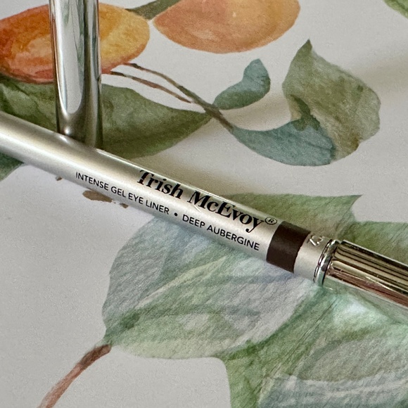 TRISH MCEVOY | Intensive Gel Eyeliner in Deep Aubergine - Picture 5 of 5